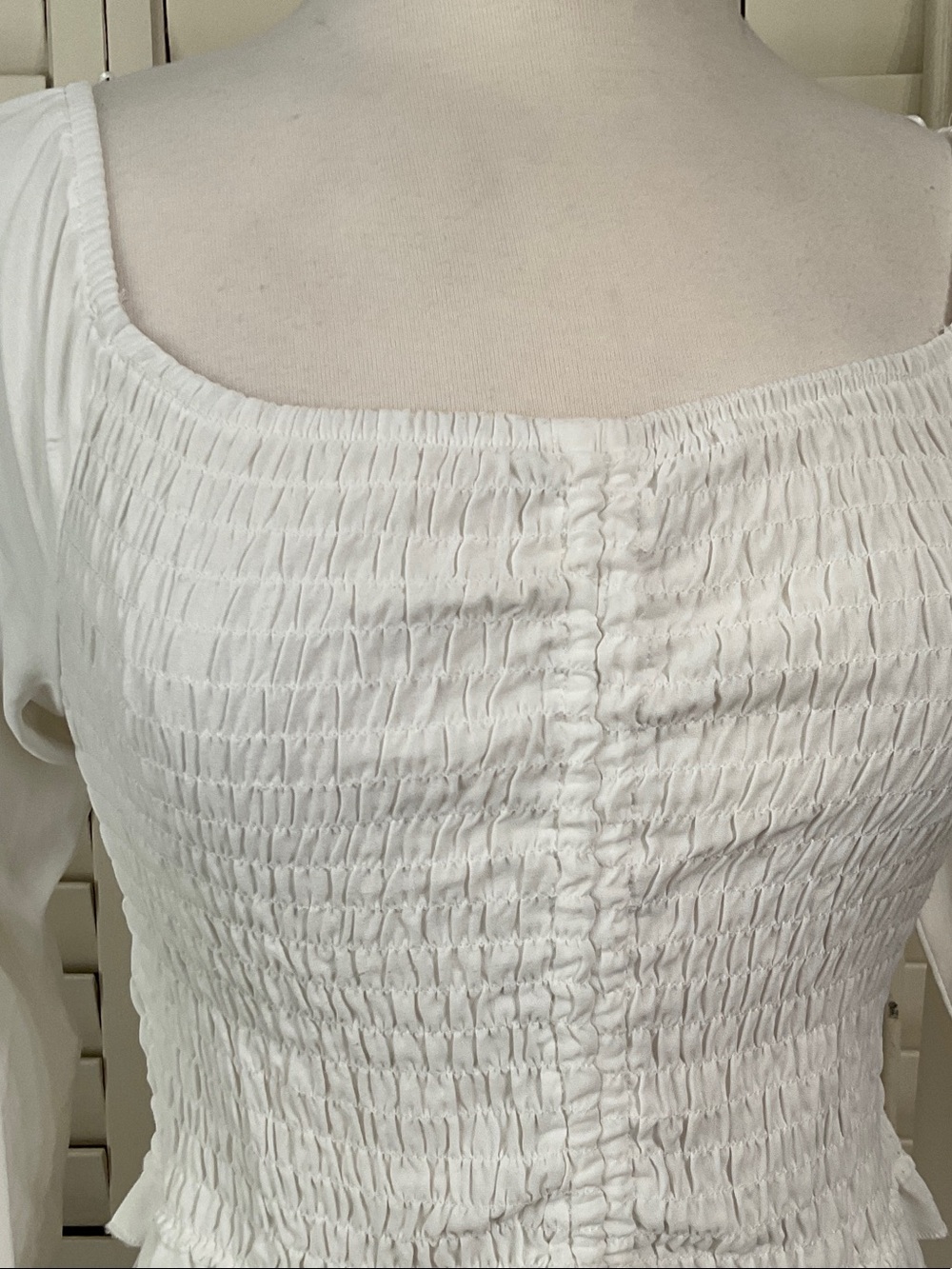 White Ruched Drawstring Long-Sleeve Crop Top - Picture 5 of 6
